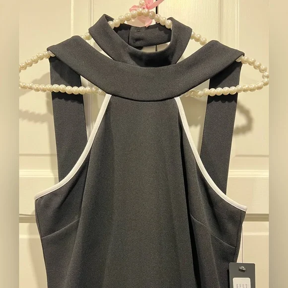 NWT bebe Halter Color Block Dress - Picture 3 of 9